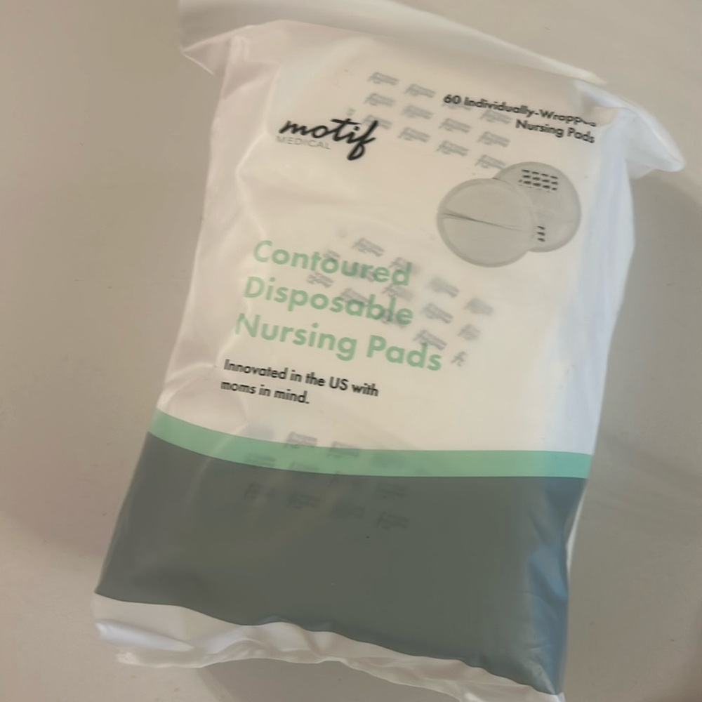 NEW Motif Medical Nursing Pads Disposable 60 Count